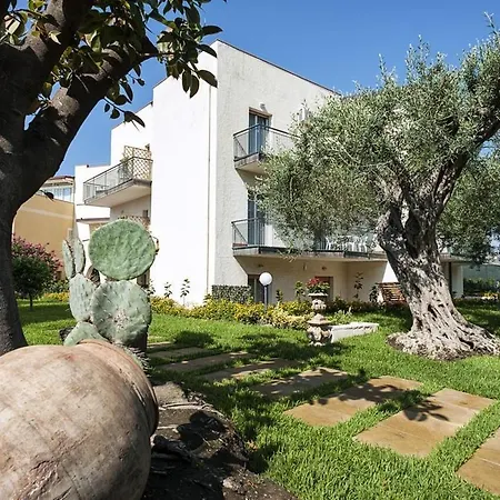 Collina Apartment Giardini Naxos