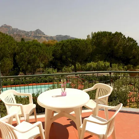 Apartmán Collina Giardini Naxos